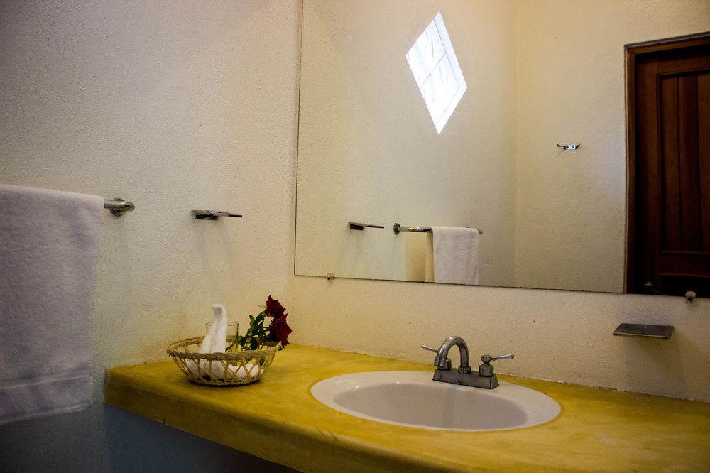 Hotel & Suites Punta Esmeralda بويرتو إسكونديدو المظهر الخارجي الصورة