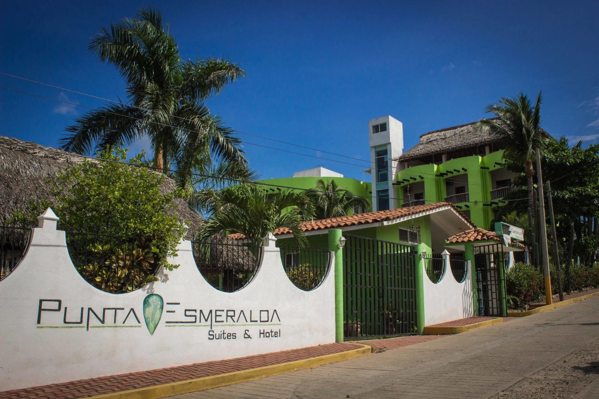 Hotel & Suites Punta Esmeralda بويرتو إسكونديدو المظهر الخارجي الصورة